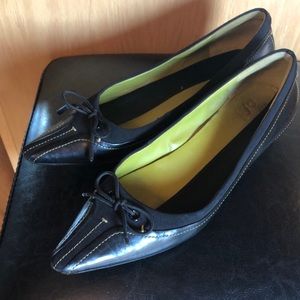 Women’s Cole Haan G series, black shoe